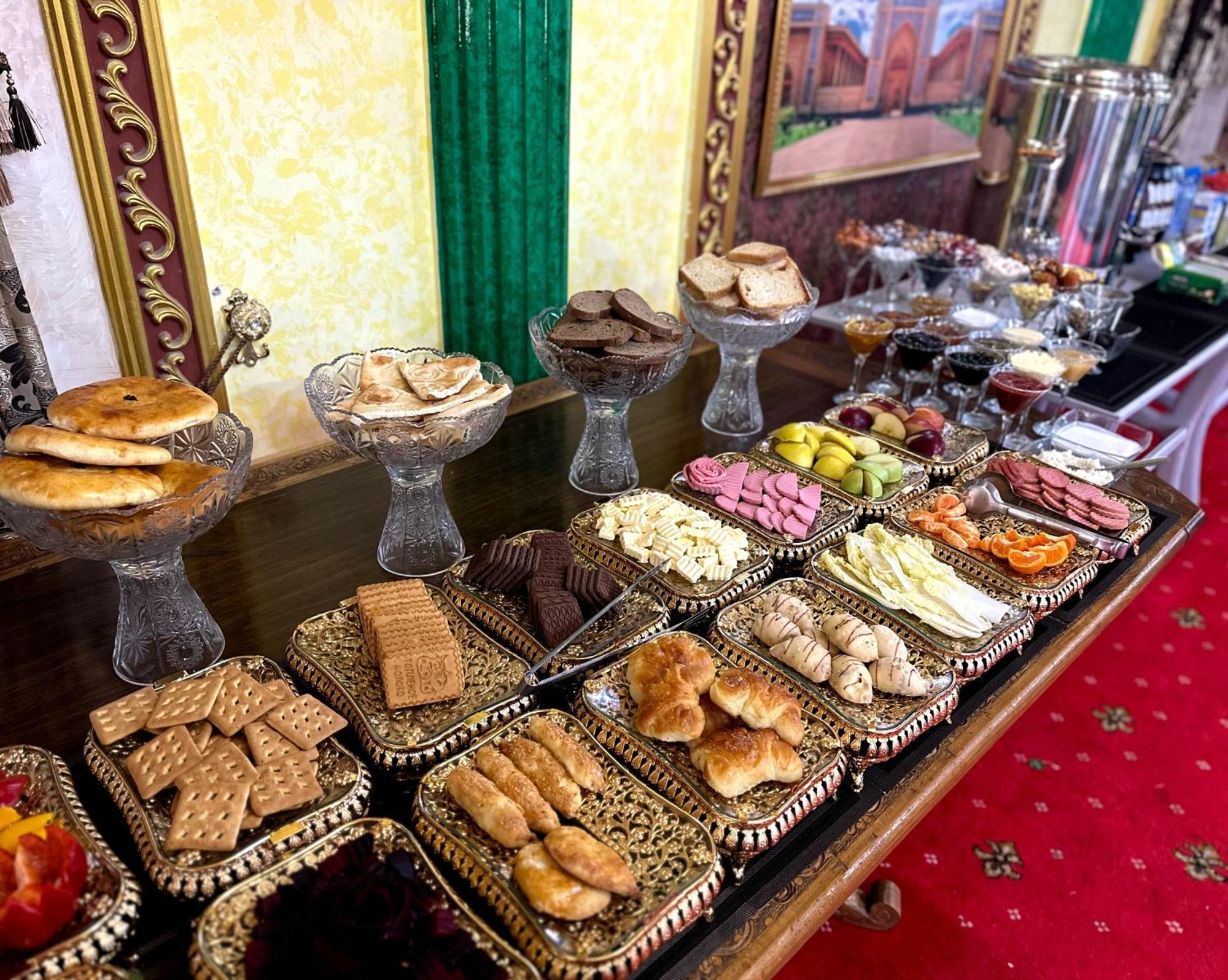 Qibla Tozabog Hotel Khiva Kültér fotó