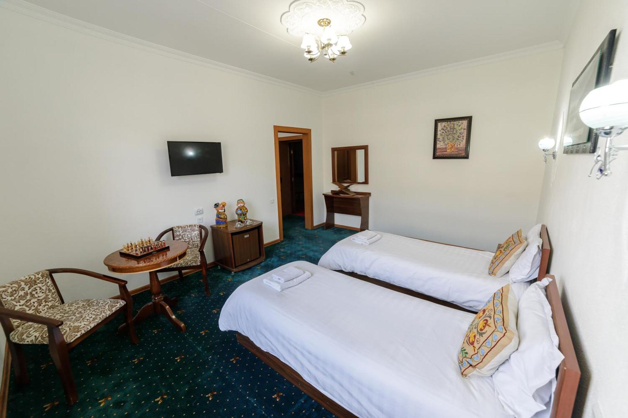 Qibla Tozabog Hotel Khiva Kültér fotó
